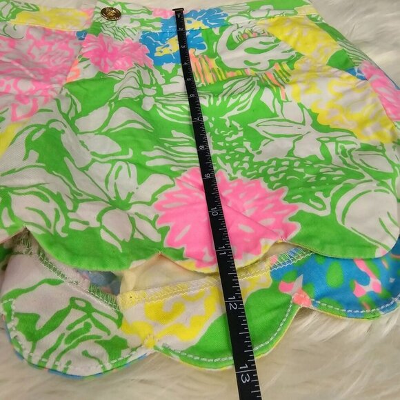 Floral Scalloped Hem Cotton Shorts – by Lilly Pulitzer Green Blue Resort Sz 00 - Picture 12 of 13